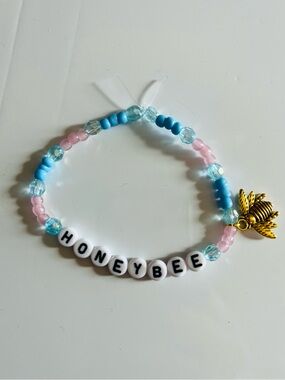 Olivia Rodrigo Friendship Bracelet • Honeybee